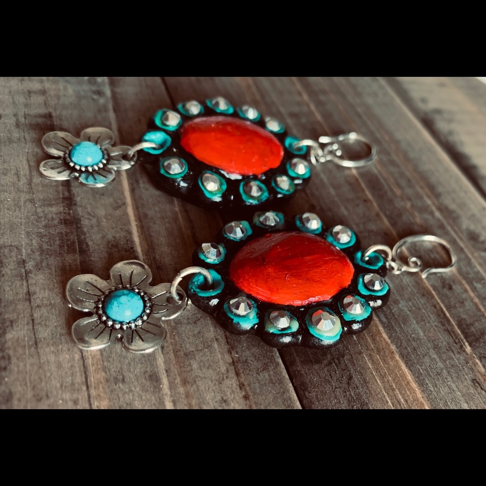Turquoise and red artisan earrings - Picture 2 of 4